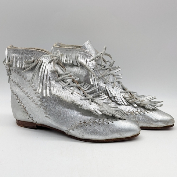 Vintage Video Silver Leather Fringe Lace Up Ankle Boot 5.5 - Picture 1 of 12